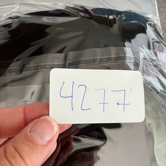 VINCE CAMUTO Women's Embellished Crepe Gown with Cape Size 4 - Picture 11 of 11